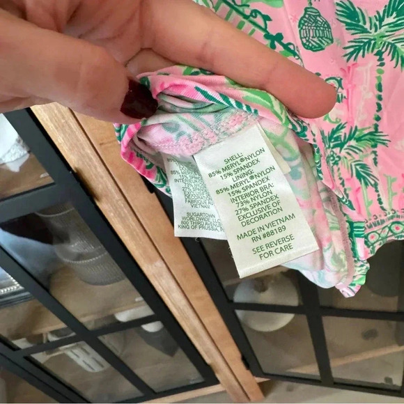 Lilly Pulitzer Tank Top Luxletic X Meryl Mina Built in bra UPF 50 active workout - Picture 7 of 8